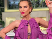 Anna Lesko, de neignorat într-o salopetă cu decolteu adânc. Fanii au fost plăcut surprinși: „J.Lo de România”