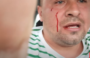 Activist din Buzău, bătut de față cu 2 polițiști: ”Mor cu poliția, nu se poate așa ceva”