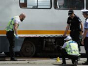 Incident grav în București. O șină s-a desprins, a trecut prin podeaua unui tramvai și a rănit un bărbat