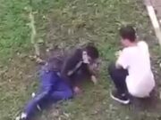 Un elev a ajuns de urgență la spital după ce s-a aruncat pe geam, în pauză!