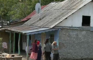 Fetele din Iași intoxicate cu insecticid vor fi duse la un centru de plasament. Nu sunt în siguranță cu familia