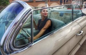 Cel mai exclusiv interviu cu Catalina Munteanu, talentata solistă de muzică populară