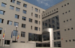 Un bărbat din Iași a fost declarat mort de fiu și a trebuit să dovedească în instanță că este viu