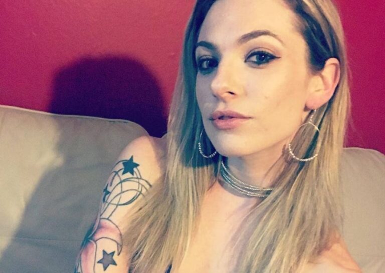 Actrița XXX Dahlia Sky, găsită împușcată în propria mașină. Poliția are o ipoteză