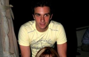 S-au despărțit, dar au rămas prieteni. El este primul iubit al artistei Andra