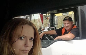 E cea mai tare din parcare! Elena conduce un TIR de 40 de tone încărcat cu substanțe periculoase.