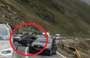 Mai mulți șoferi s-au luat la bătaie pe Transfăgărășan. Unul a fost luat pe capotă.