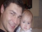 MEDICII i-au spus acestui TATA sa nu mai incerce sa isi salveze fetita, care se stinsese DIN VIATA din cauza unei greseli stupide. 30 de MINUTE MAI TARZIU, NIMANUI nu i-a VENIT SA CREADA ce se intamplase..