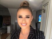 Anamaria Prodan, selfie în prosop pe balcon! Imaginea a adunat aproape 10.000 de like-uri