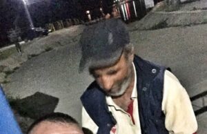 Ce i-a facut un taximetrist din Braila batranului din imagine