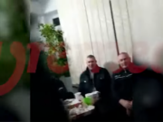 Chefuri cu ”chiuială” în biroul șefului Poliției Locale Bârlad. ”Țuică, vin sau bere? Apă nu avem!”. Chemați de acasă să bea