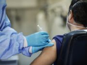 Locurile în care vor putea intra doar persoanele vaccinate. Noi reguli în localitățile cu peste 3 cazuri la mie