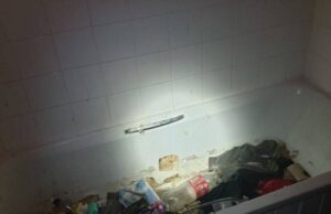 Casa groazei. Șase copii au trăit în condiții groaznice, iar totul s-a aflat din greșeală. Părinții lor au avut explicații uluitoare