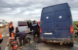 Filmul tragediei cu patru morți din Ialomița. Unul dintre șoferii celor două dube ar fi adormit la volan