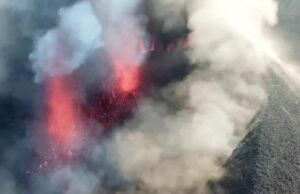 Un nor de cenușă și gaze toxice traversează România, după erupția vulcanului Cumbre Vieja