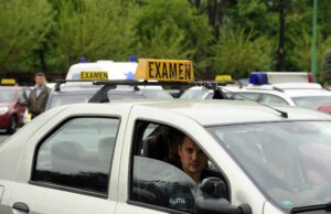 Un ieșean l-a luat la bătaie pe polițistul care tocmai l-a picat la examenul pentru permisul auto