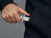 Un refugiat afgan a înjunghiat o femeie în Germania. L-a deranjat faptul că aceasta lucra deși este femeie