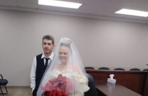 Doi tineri proaspat casatoriti au murit la doar cateva minute după cununie. Mama mirelui: ”Este o imagine care o sa ma bantuie tot restul vietii”