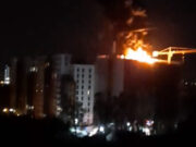 Incendiu puternic pe terasa unui bloc cu 12 etaje aflat în construcție, în nordul Capitalei