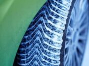 De când devin obligatorii anvelopele de iarnă și ce amenzi riscă șoferii. Anunțul făcut de Poliția Română