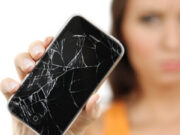 O femeie și-a ucis iubitul după ce l-a lovit cu telefonul în cap de mai multe ori