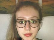 O studentă s-a sinucis după ce a primit un email greșit de la facultate. Vestea care a împins-o la gestul tragic