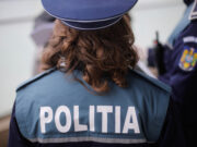 Un elev de clasa IX-a, acuzat că a bătut o profesoară. Femeia are trei coaste rupte și o fractură de stern.