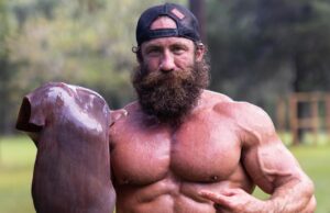 De 20 de ani consumă cantități uriașe de carne crudă și trăiește precum oamenii peșterilor. Cum arată „Regele Ficatului”