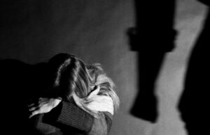 Pumnul lovește, Indiferența ucide. Zeci de femei sunt ucise în bătaie de partenerii de viaţă