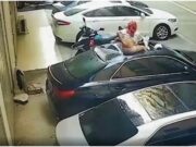 O tânără semi-dezbrăcată a căzut de la etaj în timpul unei partide de amor