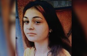 Ionela-Maria are 12 ani şi a dispărut duminică din Craiova. Dacă o vedeţi sunaţi la 112