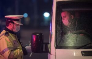 Un şofer din Vrancea i-a uimit pe poliţiştii din Galaţi, care i-au pus direct cătuşele