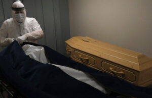 Un bărbat declarat decedat, găsit în viaţă la morgă. Cum a fost posibil