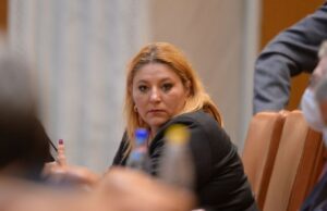 Scandal în Senat: Diana Șoșoacă refuză să poarte mască. A fost chemată Poliția