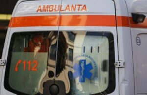 O tânără din Baia Mare s-a aruncat de la etajul 8 al unui bloc. Familia nu a mai primit-o acasă după ce s-a mutat cu iubita sa