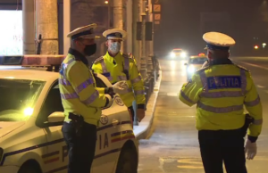 Un sucevean care a bătut doi polițiști cu bâta și le-a distrus mașina nu va face nicio zi de închisoare