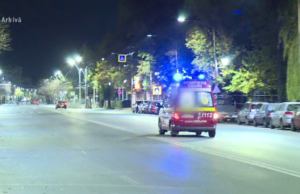 Viața bate filmul! Primarul din Argeș scos din râu în timp ce fugea la mănăstire după ce a dat foc primăriei a folosit pentru incendiere motorina pentru deszăpezirea comunei. De ce era așa de supărat e cu totul ieșit din comun – – –