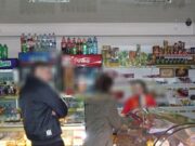 Discuţie mega-amuzantă în Vaslui, între vânzătoare și o clientă româncă întoarsă din Italia