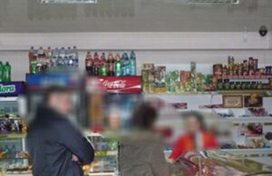 Discuţie mega-amuzantă în Vaslui, între vânzătoare și o clientă româncă întoarsă din Italia