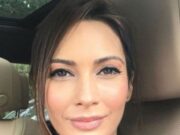 Andreea Berecleanu arata impecabil la cei 43 de ani. Vedeta a marturisit ca foloseste un tratament minune care costa doar 1 leu – >>