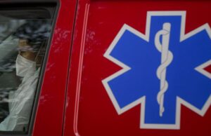 Bărbat găsit înghețat în casă, în Iași. Medici: ”Era în comă”