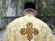 Motivul pentru care doi preoţi din Suceava au refuzat botezul unui copil