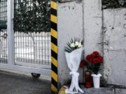 Olga, o fetiță româncă, a murit în chinuri groaznice, prinsă în poarta metalică a unui depozit, în Grecia. Nimeni n-a intervenit să o salveze