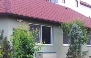 Obligatoriu pentru toți cei care stau la casă. Închisoare de la 3 luni la 2 ani sau amendă de pana la 30.000 lei la 50.000 lei – >>