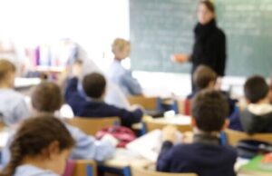 Octavian Jurma: Nu obligăm adulții să facă ceva împotriva voinţei lor, dar obligăm copiii să meargă la şcoală, la infectare