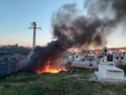 Un preot din Sibiu vrea ca oamenii să renunțe la coroanele de flori la înmormântări. Care este motivul: ”Nu ajută cu nimic”