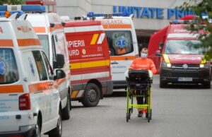 Un oltean a băut un litru de ţuică în 5 minute, ”să se dreagă”. Medic: ”A băut-o ca pe apă, să-şi revină”