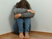 Educatoare din Suceava, arestată pentru agresiuni sexuale asupra minorilor