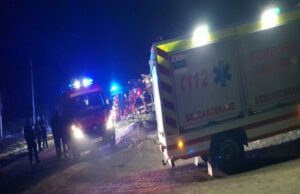 Doi copii au murit după ce o mașină a fost lovită de tren în Bistrița-Năsăud. S-a activat Planul Roșu de Intervenție