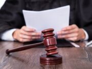 Motivarea arestării în cazul femeii de 42 de ani ținută captivă 10 ani de propriul tată